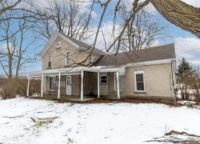 Property at 3412 E Gordonville Rd, Midland, MI 48640, 5 beds, 1.5 baths