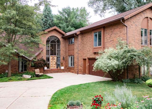 Property at 1794 Sashabaw Dr, Okemos, MI 48864, 4 beds, 3.5 baths