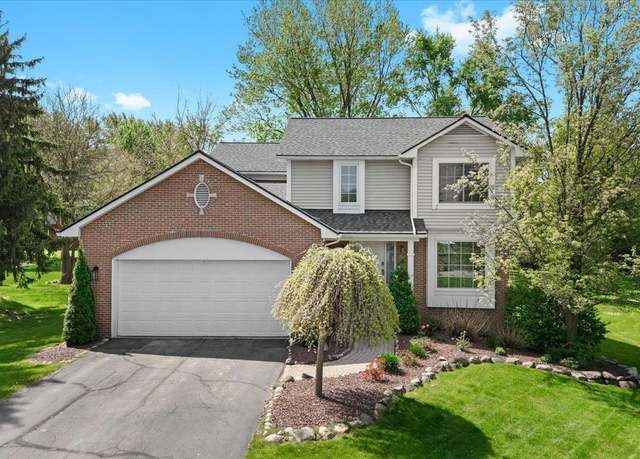 Property at 3645 Sandbar Dr, Commerce Twp, MI 48382, 4 beds, 2.5 baths