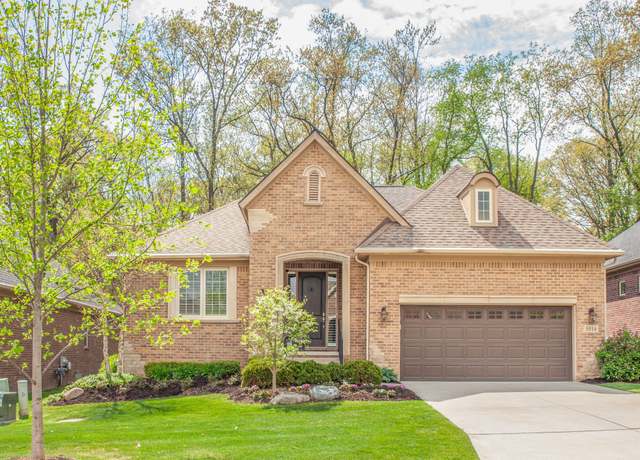 Property at 5514 Woodfall Rd, Clarkston, MI 48348, 3 beds, 2.5 baths