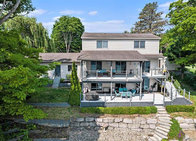 Property at 16039 Knobhill Dr, Linden, MI 48451, 4 beds, 3.5 baths