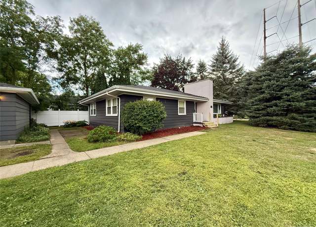 Property at 411 Jefferson St, Fenton, MI 48430, 3 beds, 1.5 baths