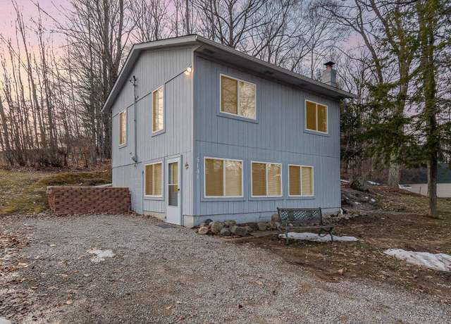 Property at 5141 Lake St, Glennie, MI 48737, 3 beds, 1 bath