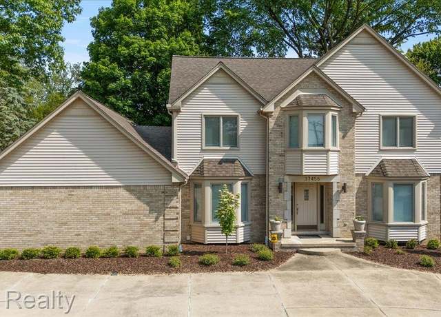 Property at 37456 Rhonswood Dr, Northville, MI 48167, 4 beds, 2.5 baths