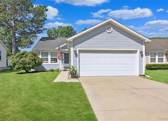 Property at 9809 Horton St, Livonia, MI 48150, 3 beds, 3 baths