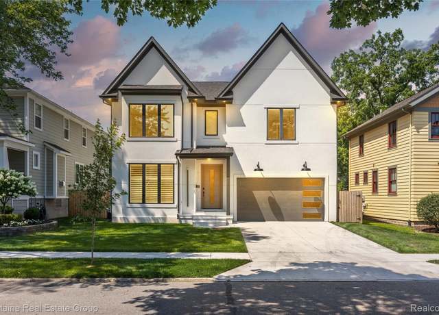 Property at 828 Cherokee Ave, Royal Oak, MI 48067, 4 beds, 4.5 baths