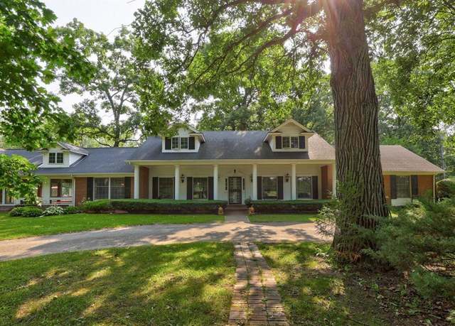 Property at 4705 Weiss Rd, Frankenmuth, MI 48734, 5 beds, 4.5 baths