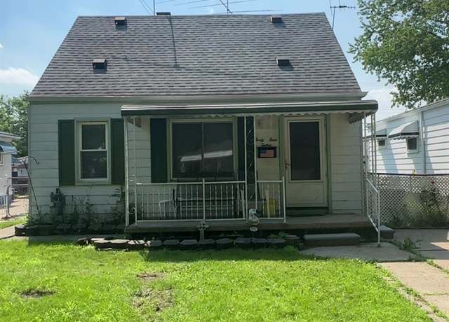 Property at 4412 Edgewood St, Dearborn Heights, MI 48125, 2 beds, 1 bath