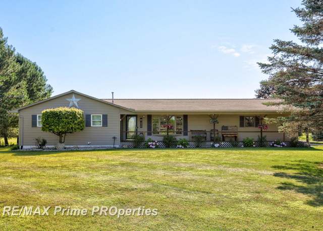 Property at 10920 Pagels Rd, Birch Run, MI 48415, 3 beds, 2 baths