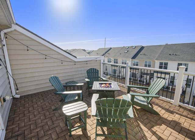 Property at 2822 Purley Ave, Ann Arbor, MI 48105, 4 beds, 2.5 baths