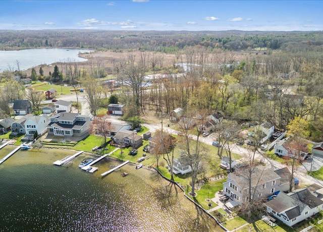 Property at 9623 Winston Road Rd, Pinckney, MI 48169