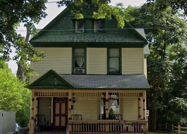 Property at 72 Norton St, Pontiac, MI 48341, 6 beds, 3 baths