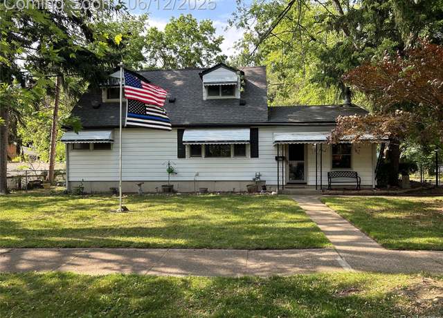 Property at 31784 Florence St, Garden City, MI 48135, 4 beds, 2 baths