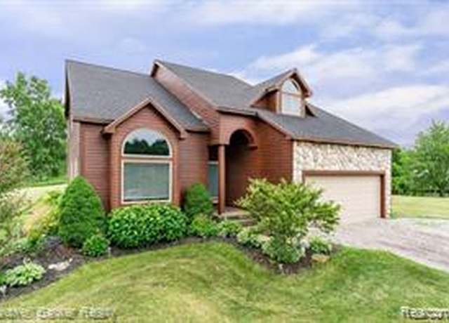 Property at 1840 Hidden Lake Trl, Ortonville, MI 48462, 3 beds, 3 baths