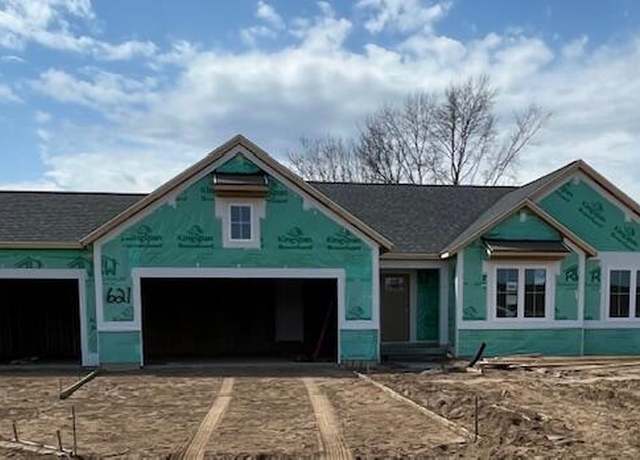 Property at 621 Waterford Village Drive Dr, Walker, MI 49534, 3 beds, 2.5 baths