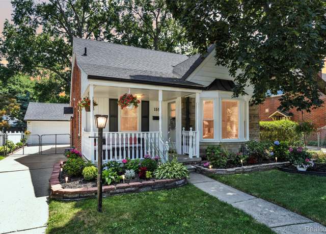 Property at 155 Beechmont St, Dearborn, MI 48124, 3 beds, 2 baths