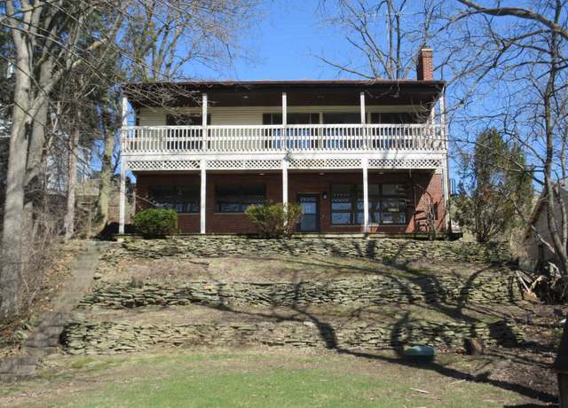 Property at 1993 Wamplers Heights Dr, Brooklyn, MI 49230, 4 beds, 2 baths