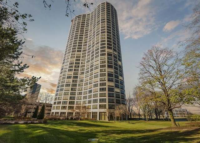 Property at 5000 Town Ctr #901, Southfield, MI 48075, 2 beds, 2 baths