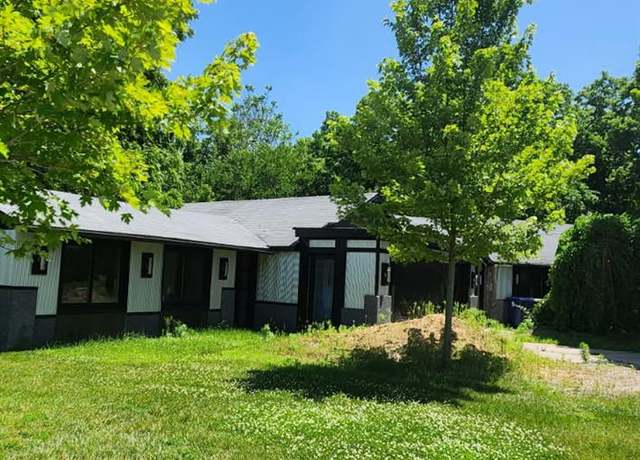 Property at 41430 Warren Rd, Canton, MI 48187, 3 beds, 2 baths