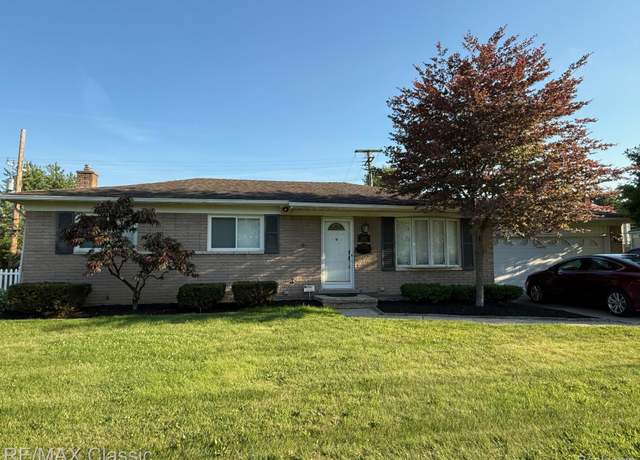 Property at 29825 Lyndon St, Livonia, MI 48154, 3 beds, 2 baths