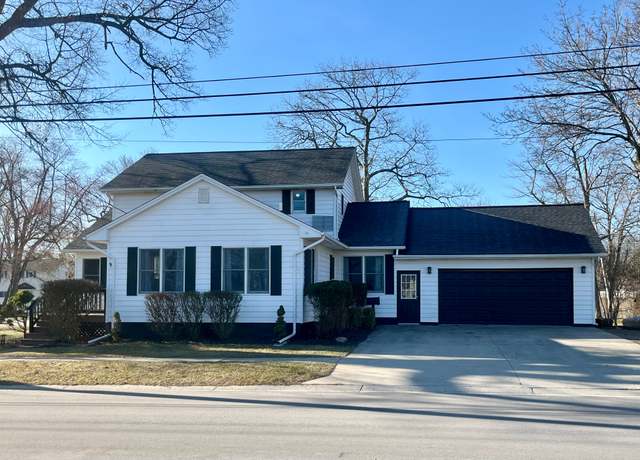 Property at 207 Palmer St, St_ Clair, MI 48079, 4 beds, 3 baths
