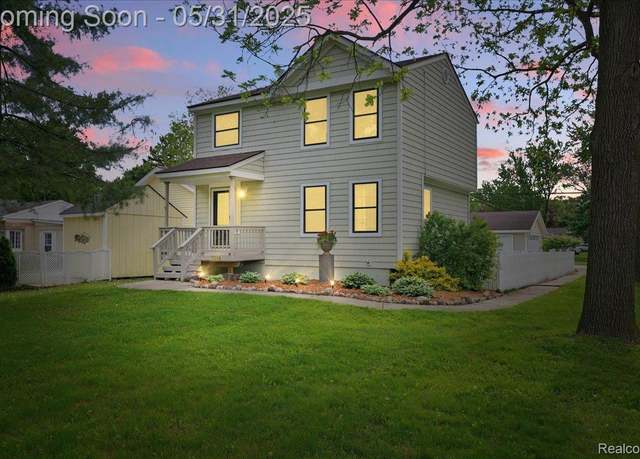 Property at 3004 Lansdowne Rd, Waterford, MI 48329, 3 beds, 1.5 baths