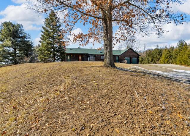 Property at 8528 Ford Rd, Jackson, MI 49201, 2 beds, 3 baths