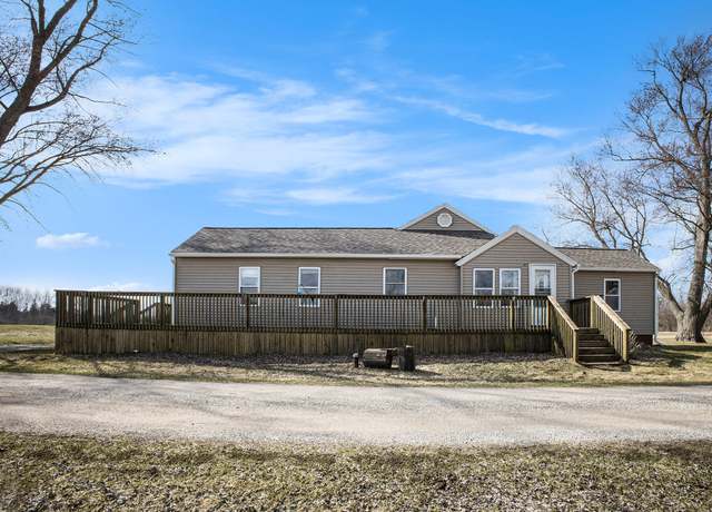 Property at 8140 State Rd, Coopersville, MI 49404, 3 beds, 2 baths