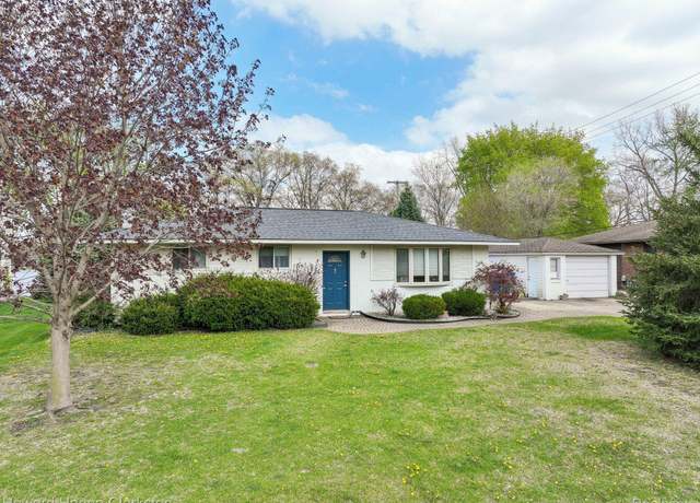 Property at 3786 Mariner St, Waterford, MI 48329, 2 beds, 2 baths