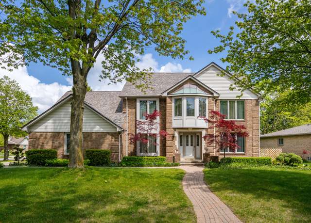 Property at 16786 Blue Skies Dr, Livonia, MI 48154, 4 beds, 2.5 baths