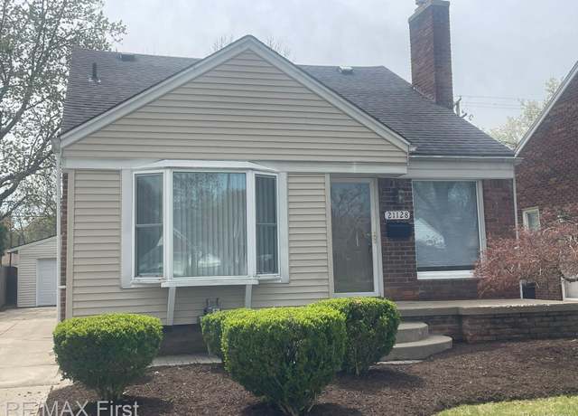 Property at 21128 Kenmore Ave, Harper Woods, MI 48225, 4 beds, 2 baths