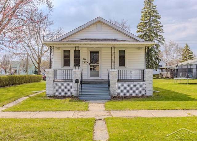 Property at 722 S Chilson St, Bay City, MI 48708, 2 beds, 1 bath