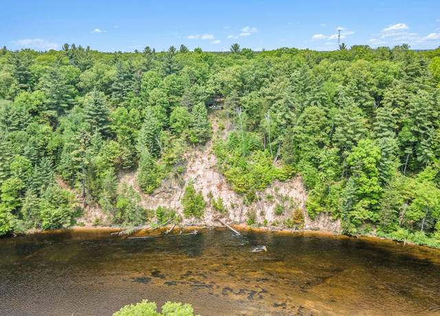 Property at 3274 E Rivers Edge, Newaygo, MI 49337, 3 beds, 1.5 baths