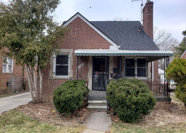Property at 15781 Biltmore St, Detroit, MI 48227, 3 beds, 1.5 baths