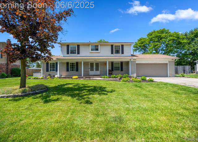 Property at 25353 Castlereigh Dr, Farmington Hills, MI 48336, 4 beds, 3 baths