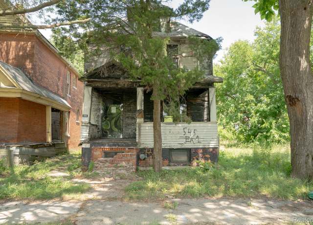 Property at 545 Rosedale Ct, Detroit, MI 48202, 3 beds, 1 bath