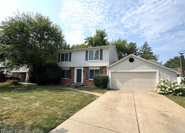 Property at 2584 Coral Dr, Troy, MI 48085, 3 beds, 2.5 baths