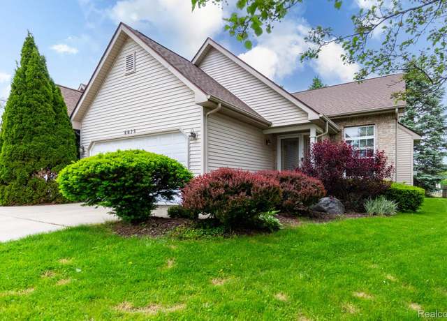 Property at 6075 Davison Rd, Burton, MI 48509, 3 beds, 2.5 baths