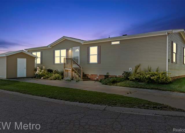 Property at 3544 Midsummer Ln, Salem Township, MI 48167, 4 beds, 2 baths