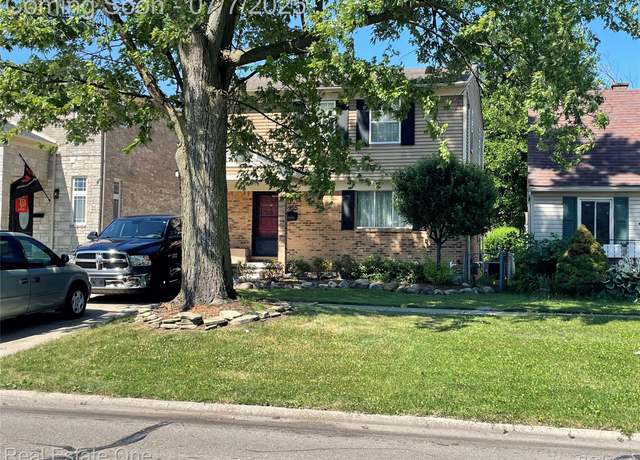 Property at 5955 Beech Daly RD Rd, Dearborn Heights, MI 48127, 3 beds, 2.5 baths