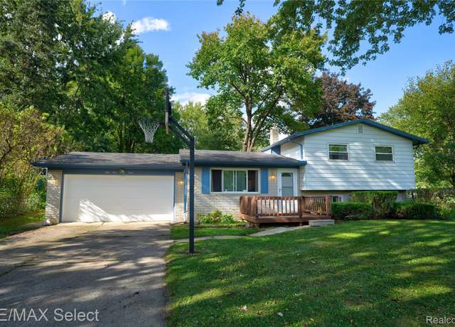 Property at 5368 Dunbar Dr, Grand Blanc Charter Township, MI 48439, 4 beds, 1.5 baths
