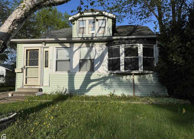 Property at 21756 Shakespeare Ave, Eastpointe, MI 48021, 2 beds, 1 bath