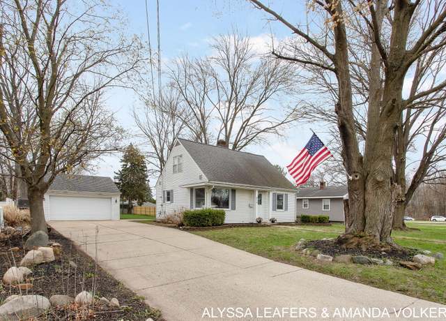 Property at 3776 Earle Ave SW, Grandville, MI 49418, 4 beds, 1 bath