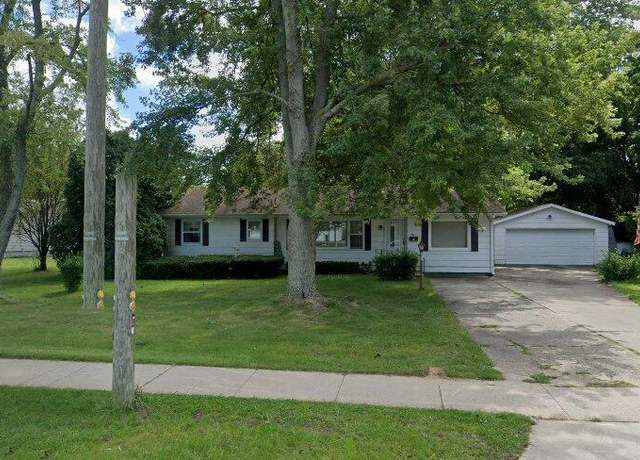 Property at 260 W Saint Joseph St, Coloma, MI 49038, 2 beds, 1.5 baths