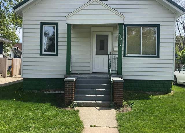 Property at 212 15th St, Port Huron, MI 48060, 3 beds, 1 bath