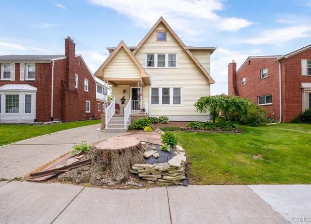 Property at 224 Mohawk St, Dearborn, MI 48124, 3 beds, 1.5 baths