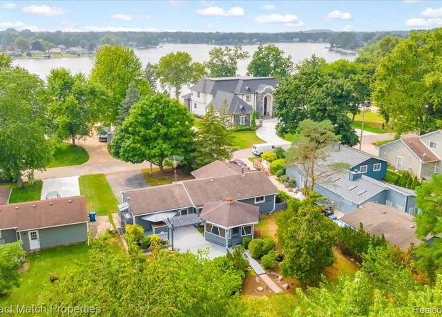 Property at 3170 Alco Dr, Waterford Charter Township, MI 48329, 3 beds, 2 baths