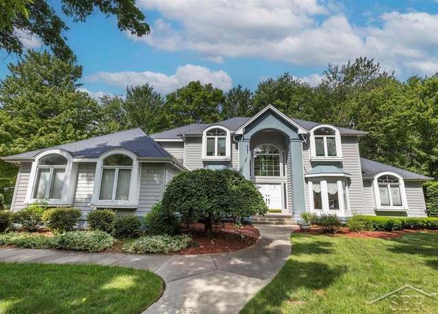 Property at 5723 Londonberrie Ct, Midland, MI 48640, 5 beds, 4.5 baths