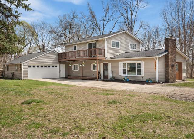 Property at 1593 Parke St, Rochester Hills, MI 48307, 3 beds, 1.5 baths