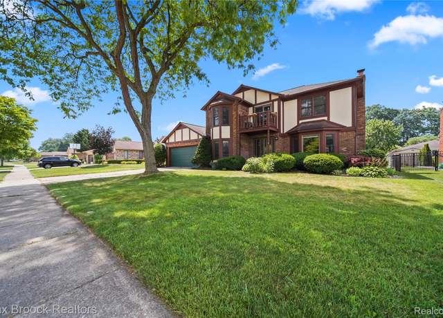 Property at 14308 Brookings Dr, Sterling Heights, MI 48313, 3 beds, 2.5 baths